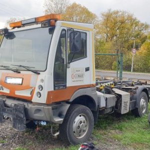 foto problém 6.5t hák 4x4 komunál Bucher kontejner